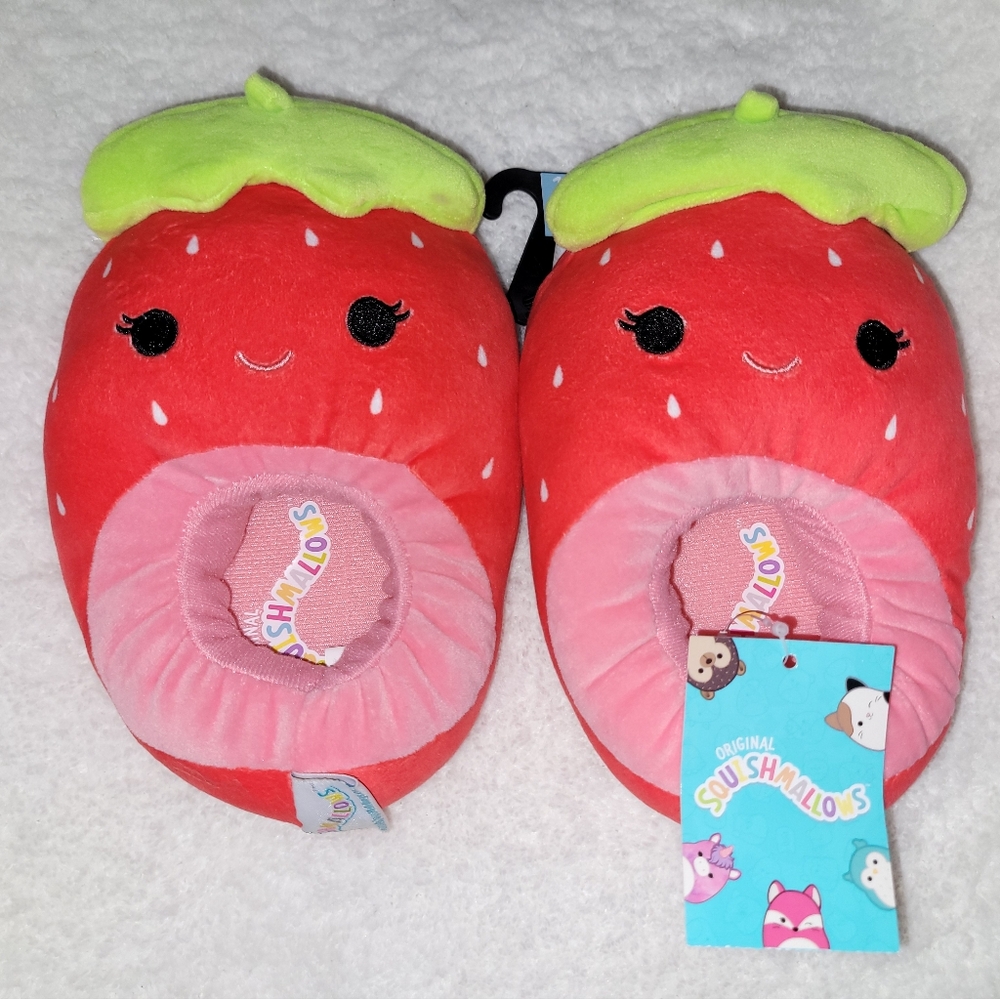 🆕️ Squishmallows Scarlet the Strawberry Red Green Slippers Girls Size 13-1 2-3